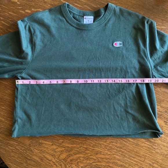 UO Exclusive Champion Tee - Picture 5 of 8